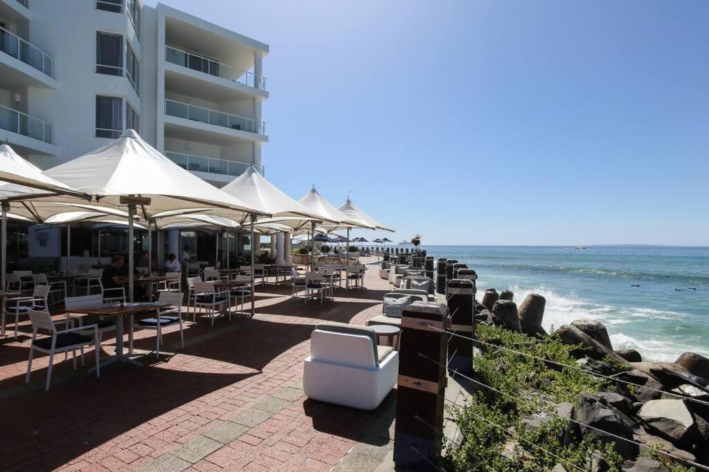 Apartment Spacious Sea Facing One Bedroom
